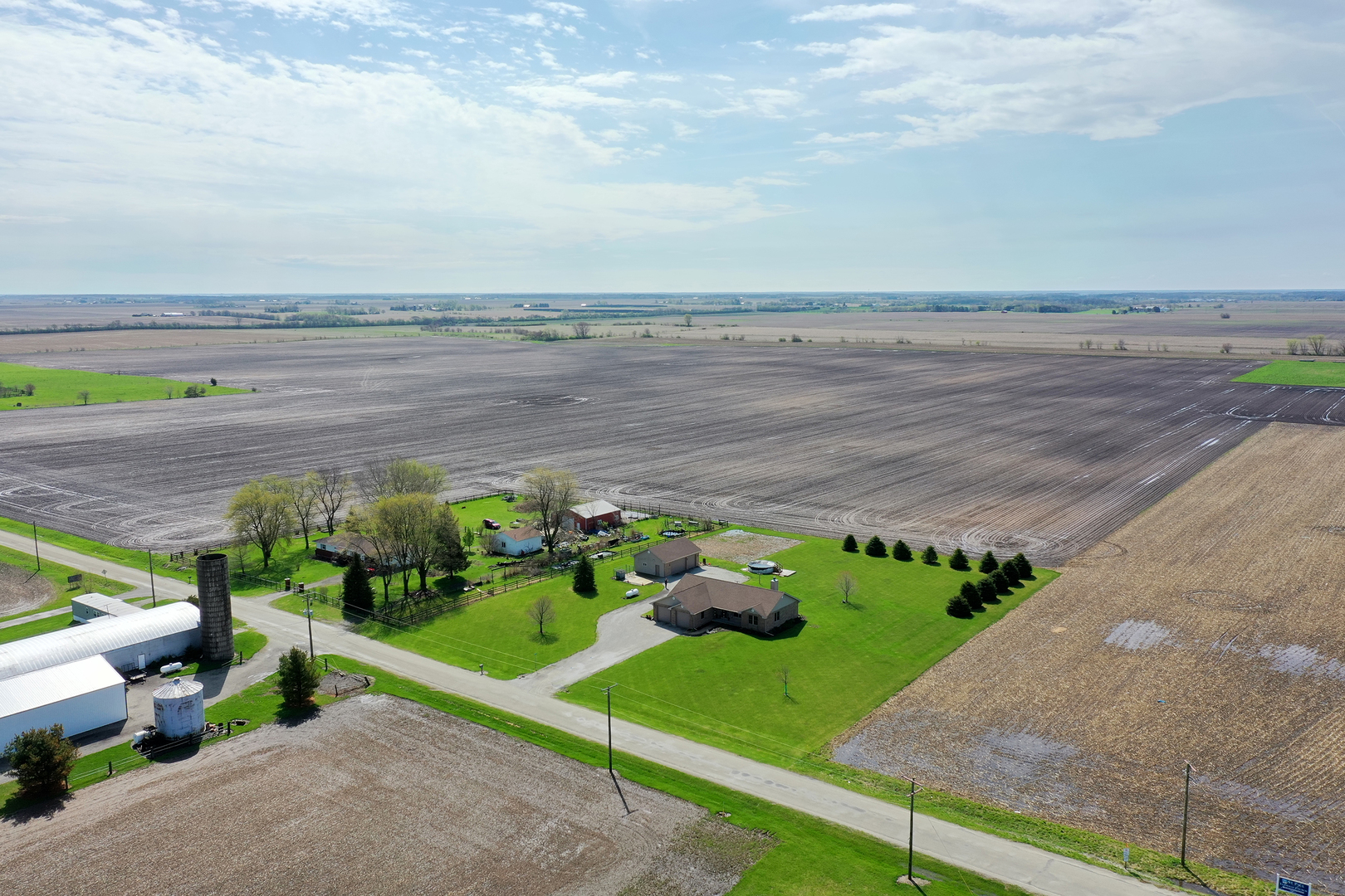 13042 E 10500n Road, Grant Park, IL 60940