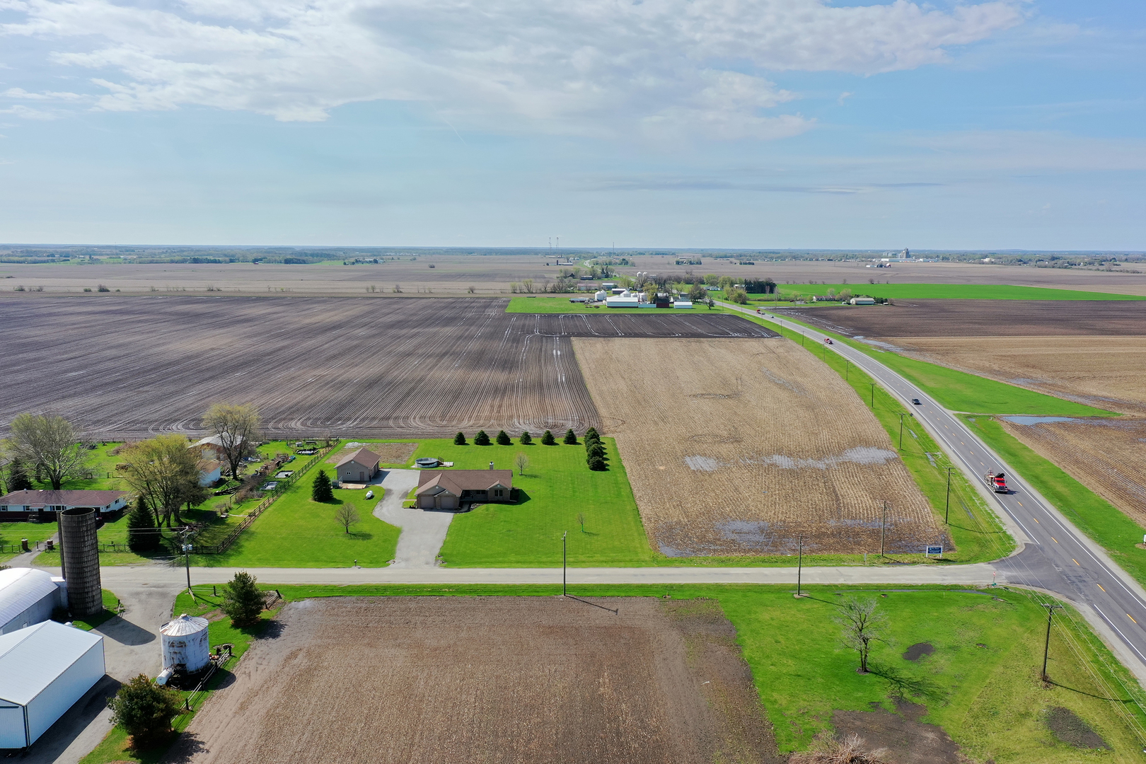 13042 E 10500n Road, Grant Park, IL 60940