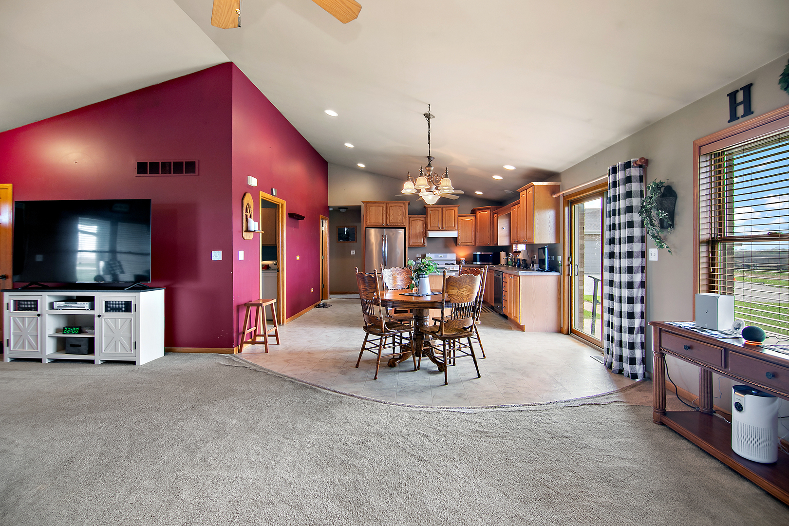 13042 E 10500n Road, Grant Park, IL 60940