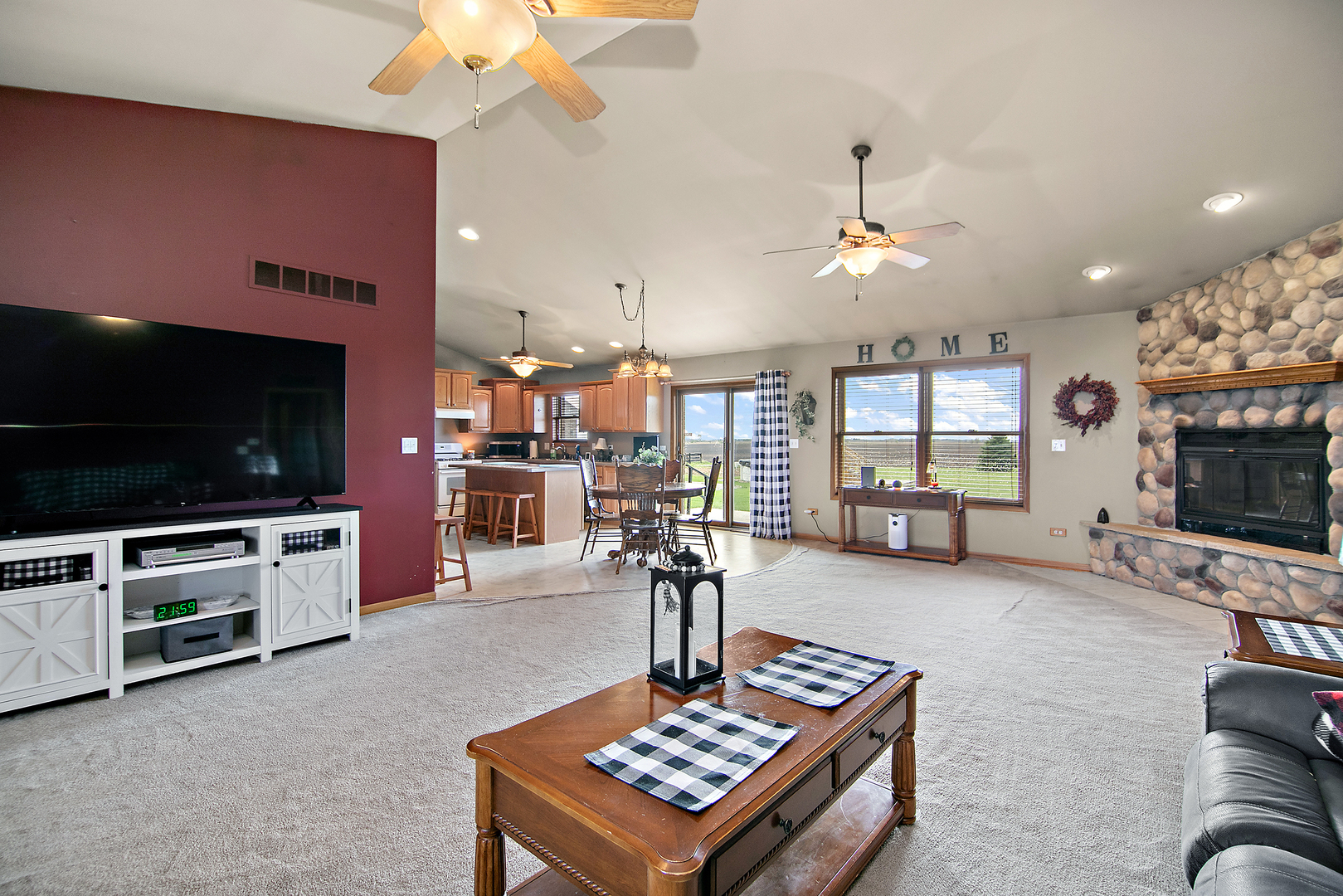 13042 E 10500n Road, Grant Park, IL 60940