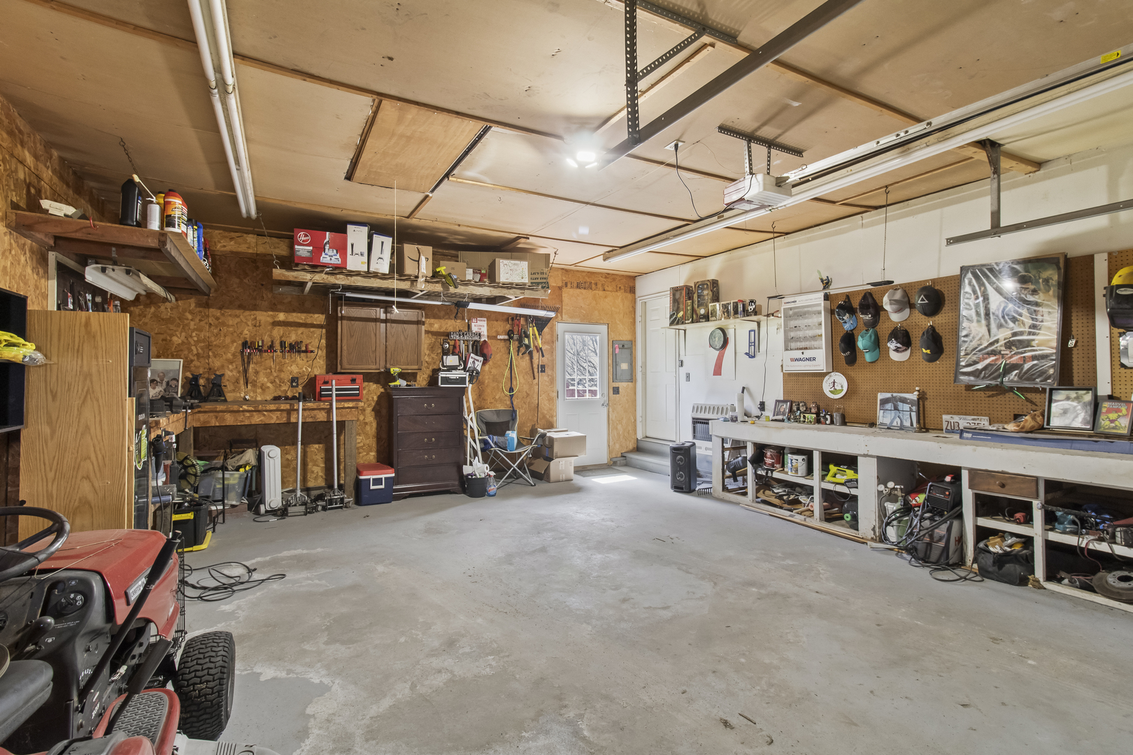 812 W 3rd Street, Gilman, IL 60938