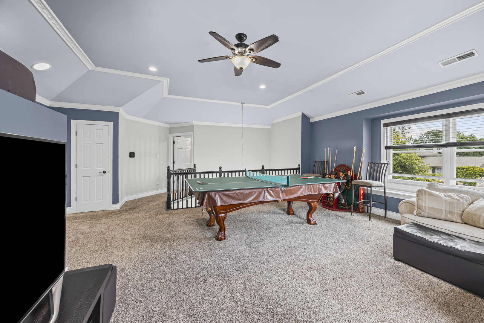 130 S Elm Tree Lane, Elmhurst, IL 60126