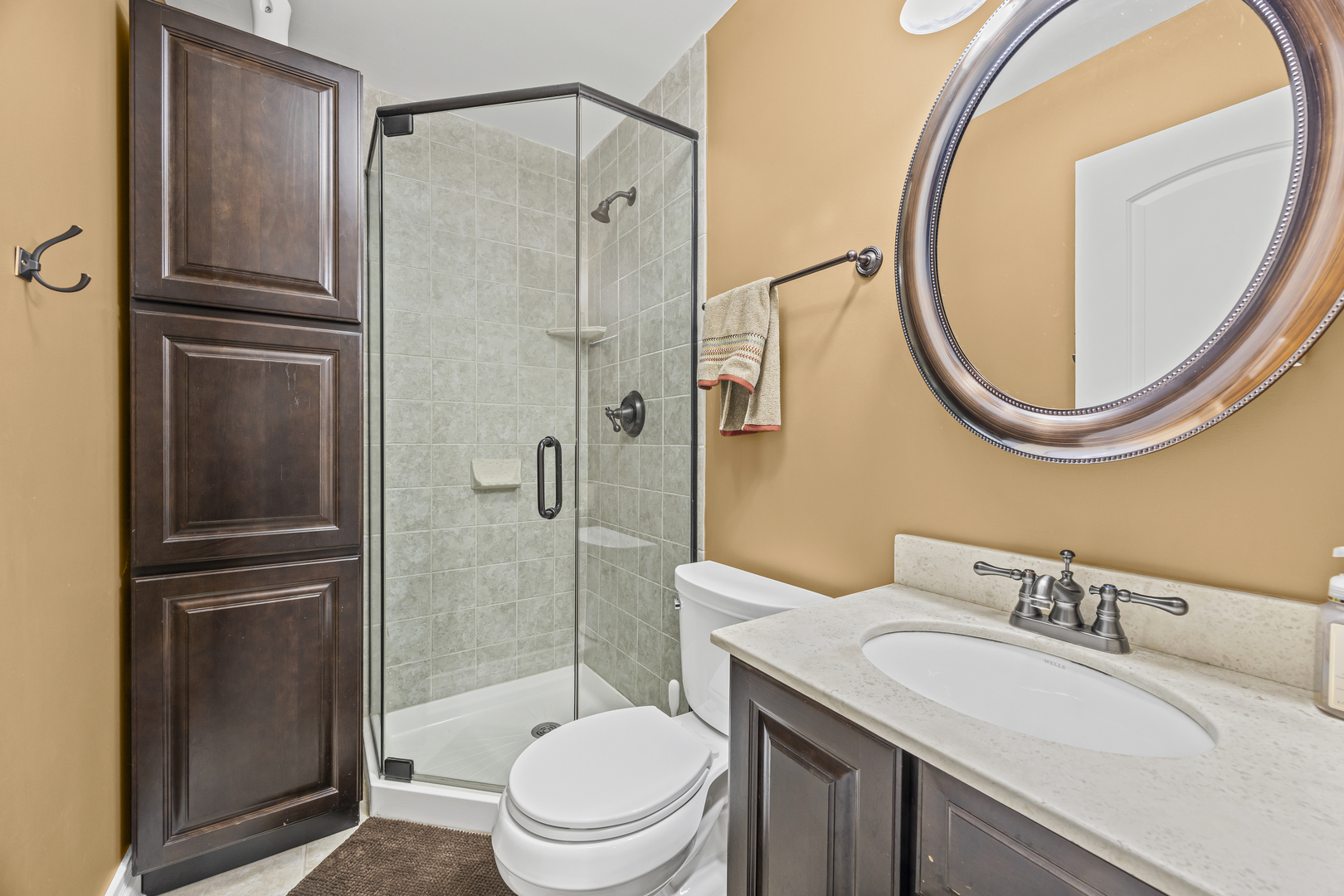 130 S Elm Tree Lane, Elmhurst, IL 60126