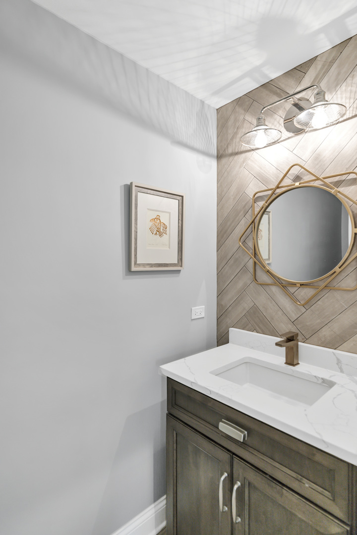 219 N Brockway Street, Palatine, IL 60067