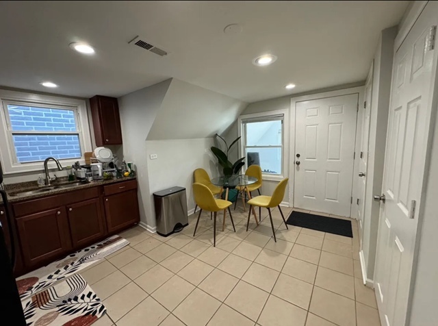 3942 N Bernard Street #2, Chicago, IL 60618