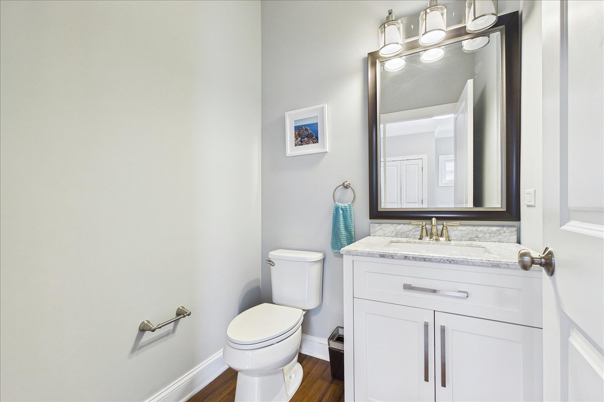 811 Michigan Street, Wheaton, IL 60187