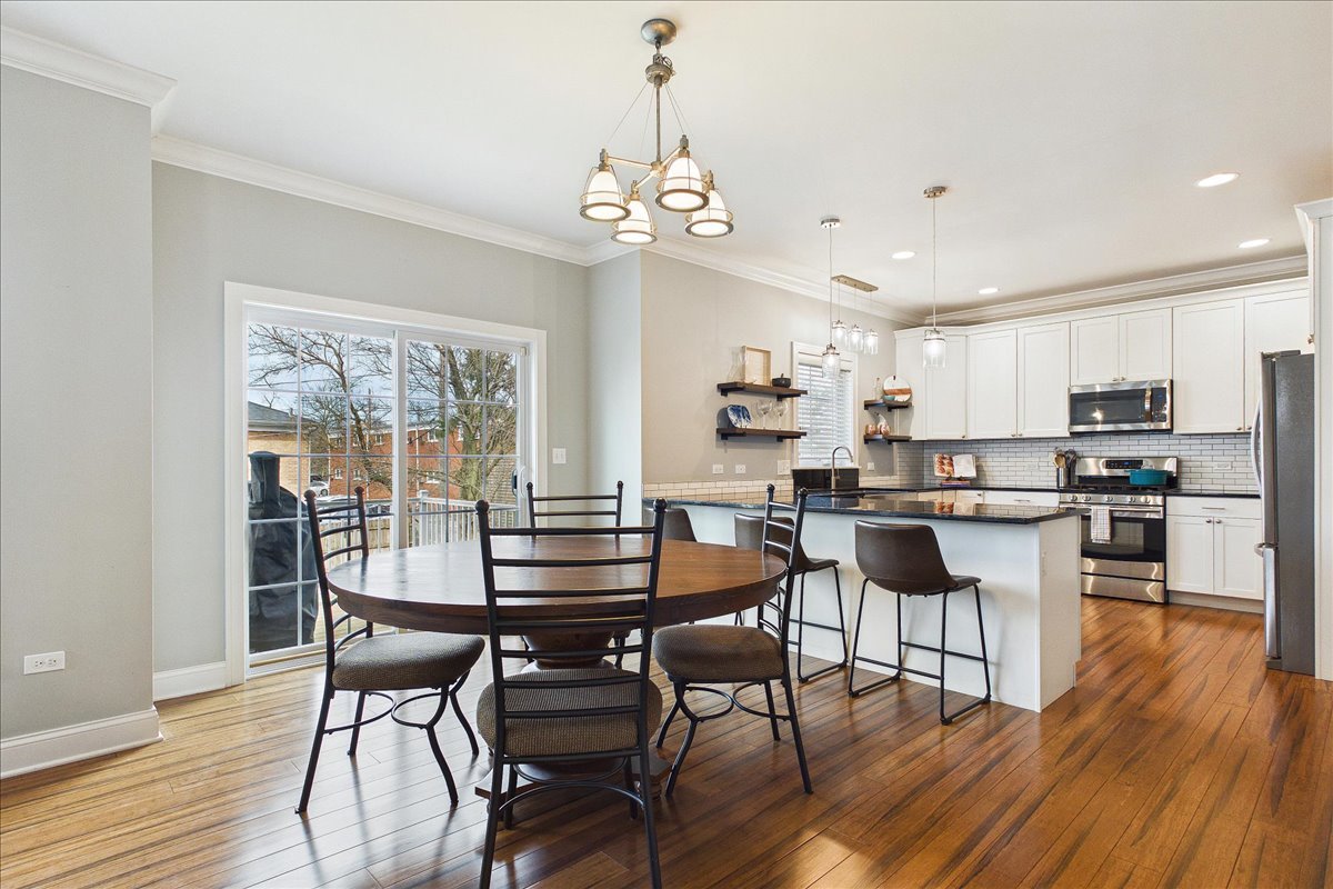 811 Michigan Street, Wheaton, IL 60187