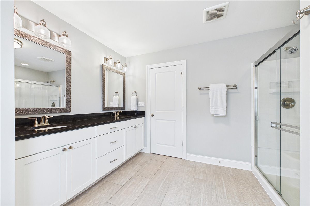 811 Michigan Street, Wheaton, IL 60187