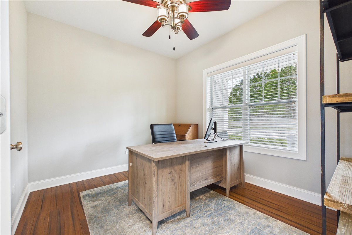 811 Michigan Street, Wheaton, IL 60187