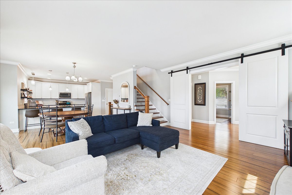 811 Michigan Street, Wheaton, IL 60187