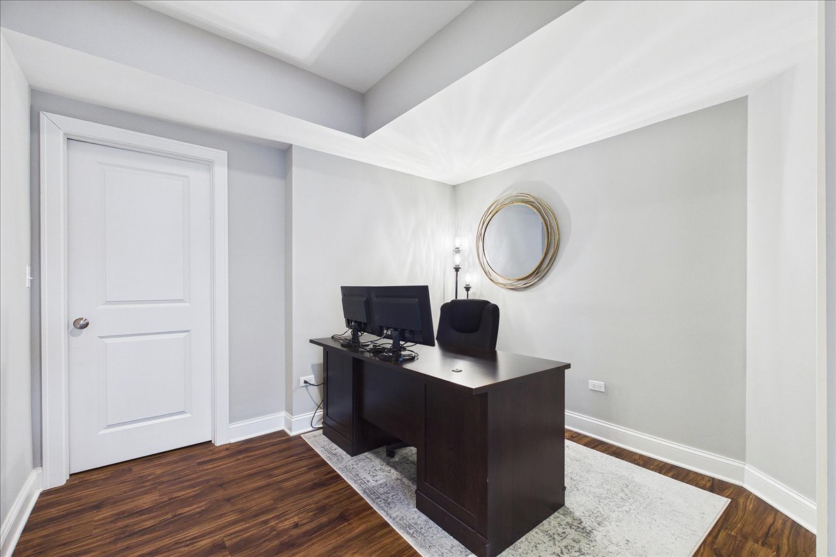 811 Michigan Street, Wheaton, IL 60187