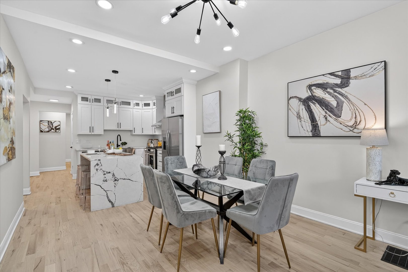 6150 S Ingleside Avenue, Chicago, IL 60637