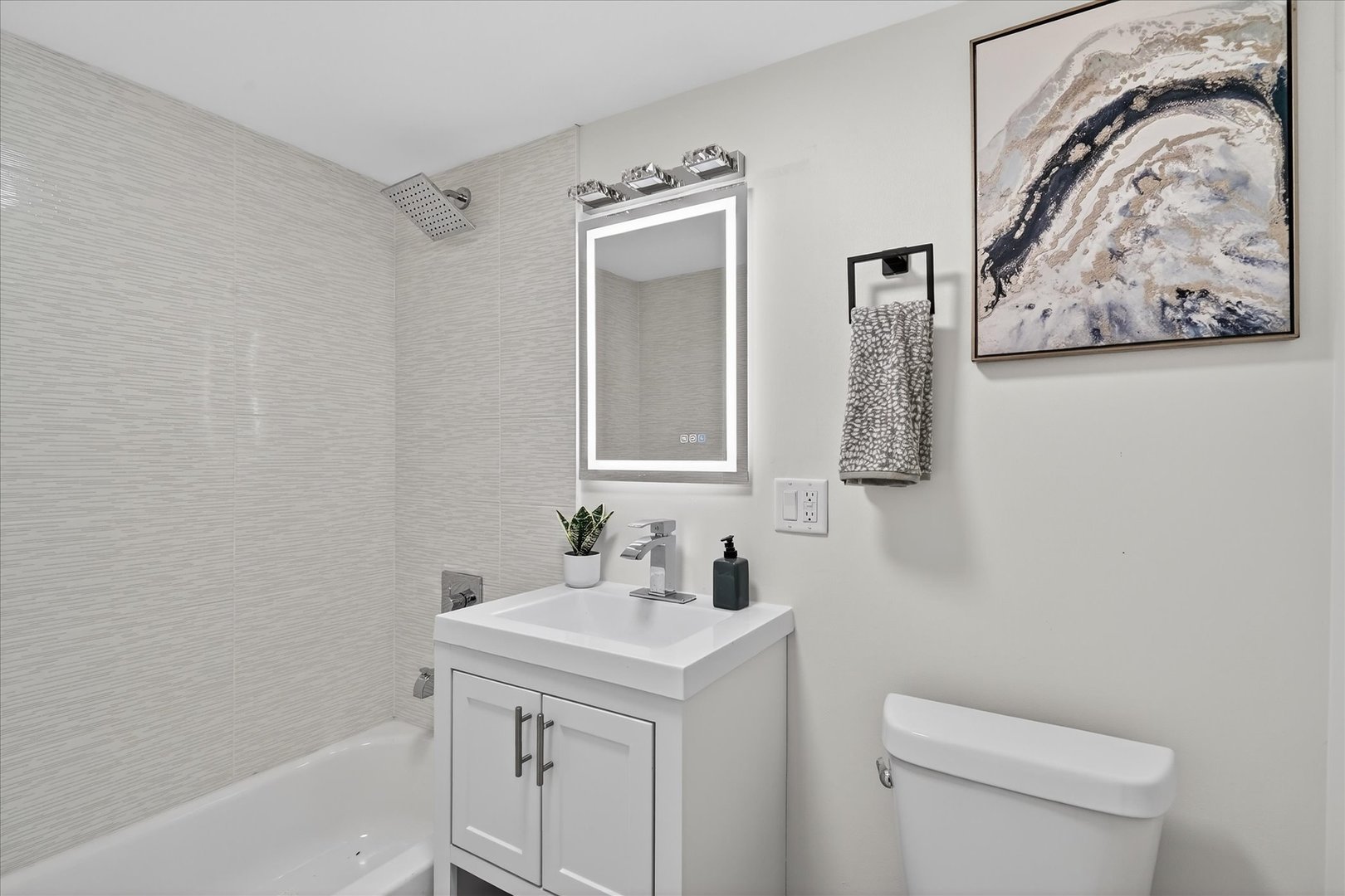 6150 S Ingleside Avenue, Chicago, IL 60637