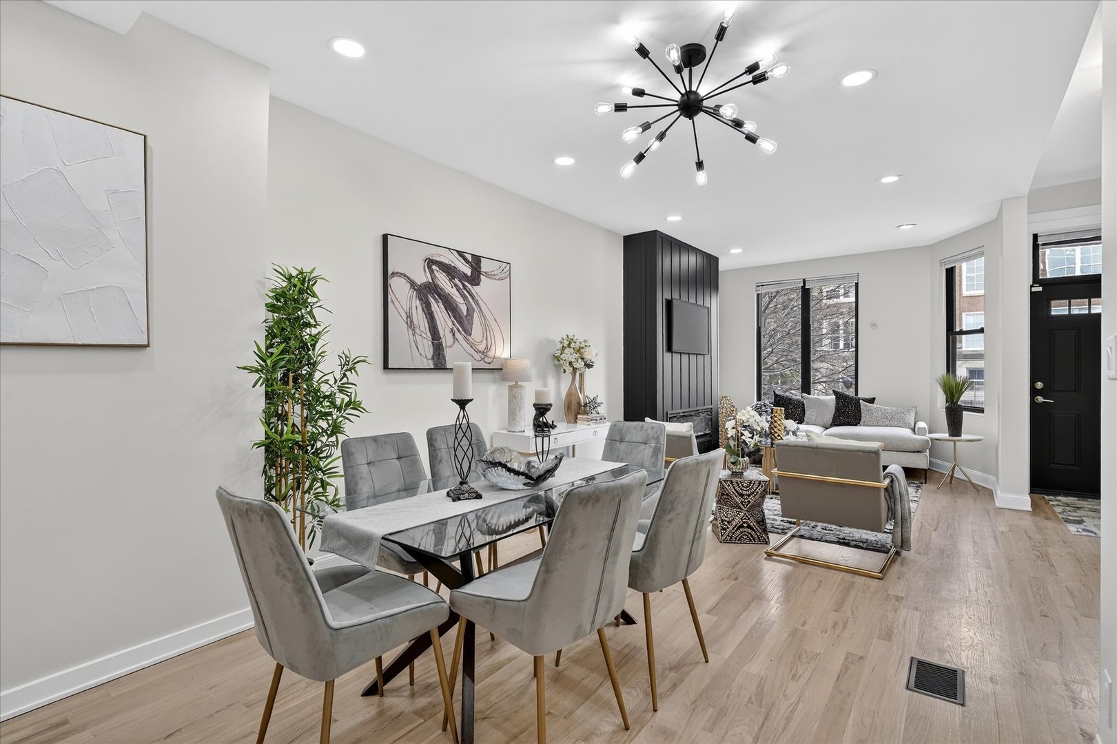 6150 S Ingleside Avenue, Chicago, IL 60637