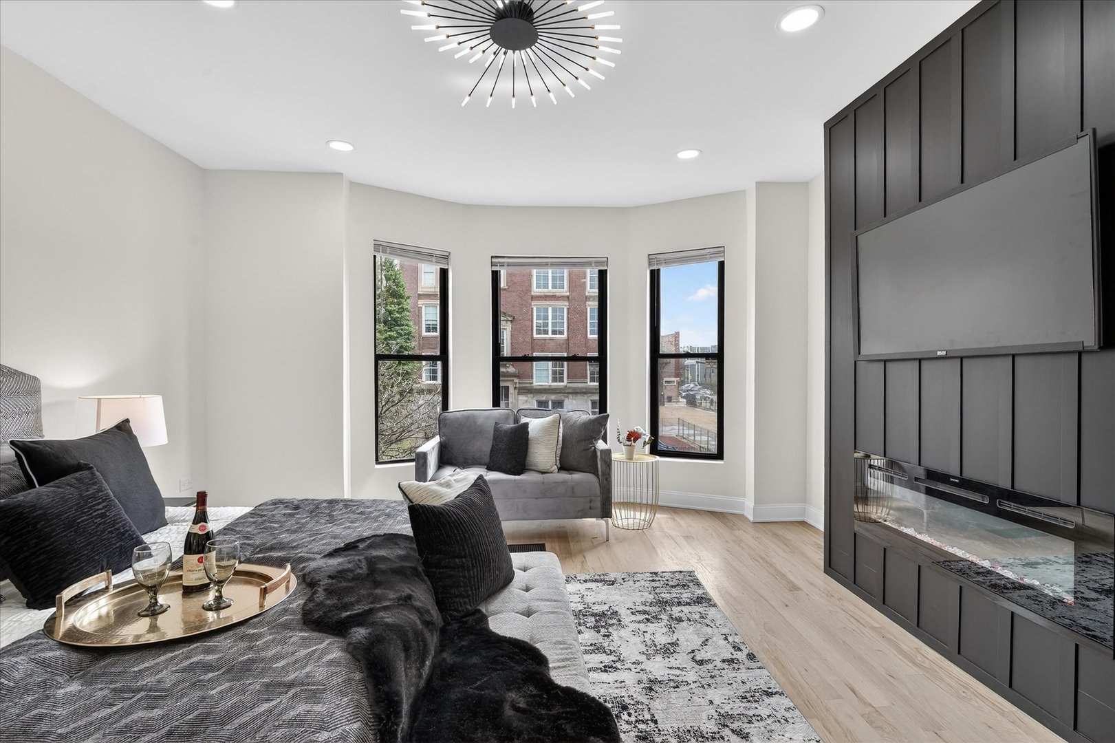 6150 S Ingleside Avenue, Chicago, IL 60637