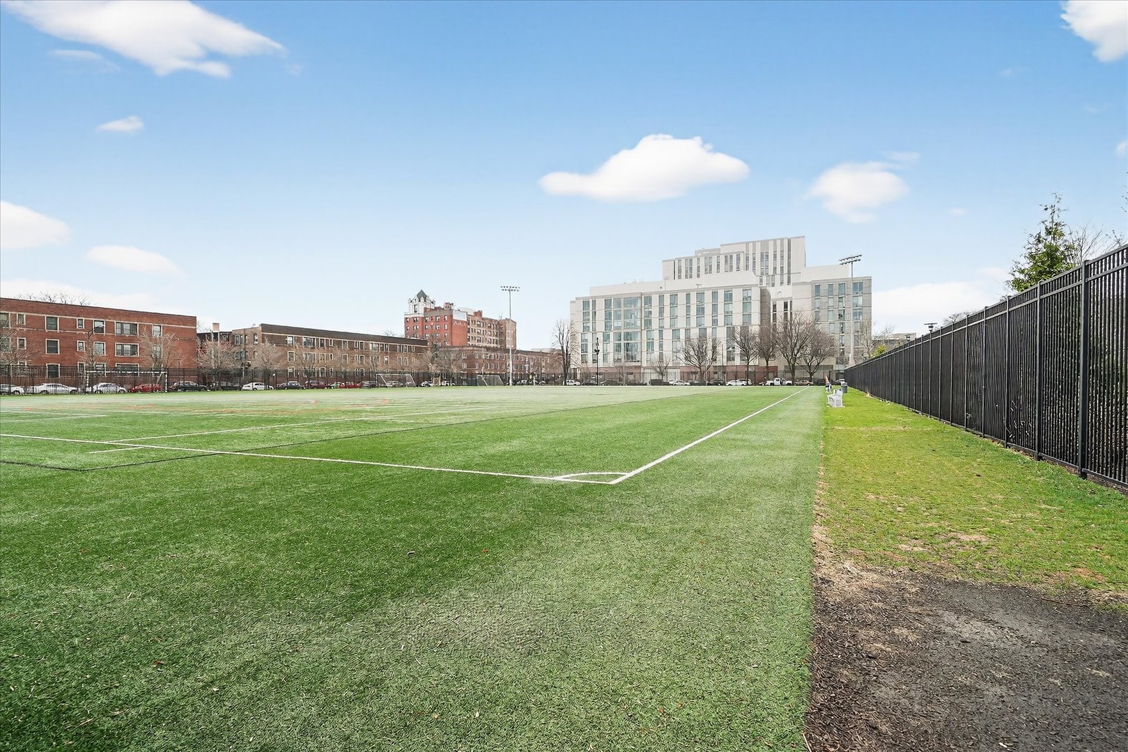 6150 S Ingleside Avenue, Chicago, IL 60637