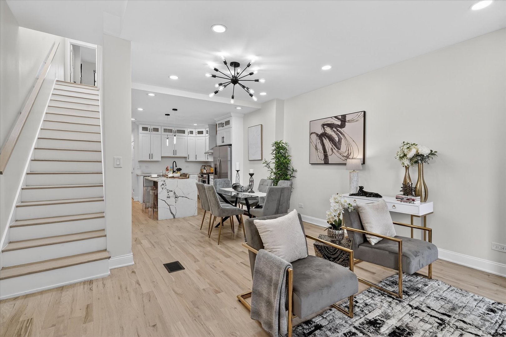 6150 S Ingleside Avenue, Chicago, IL 60637