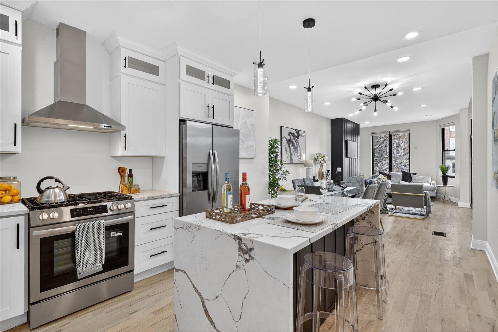 6150 S Ingleside Avenue, Chicago, IL 60637