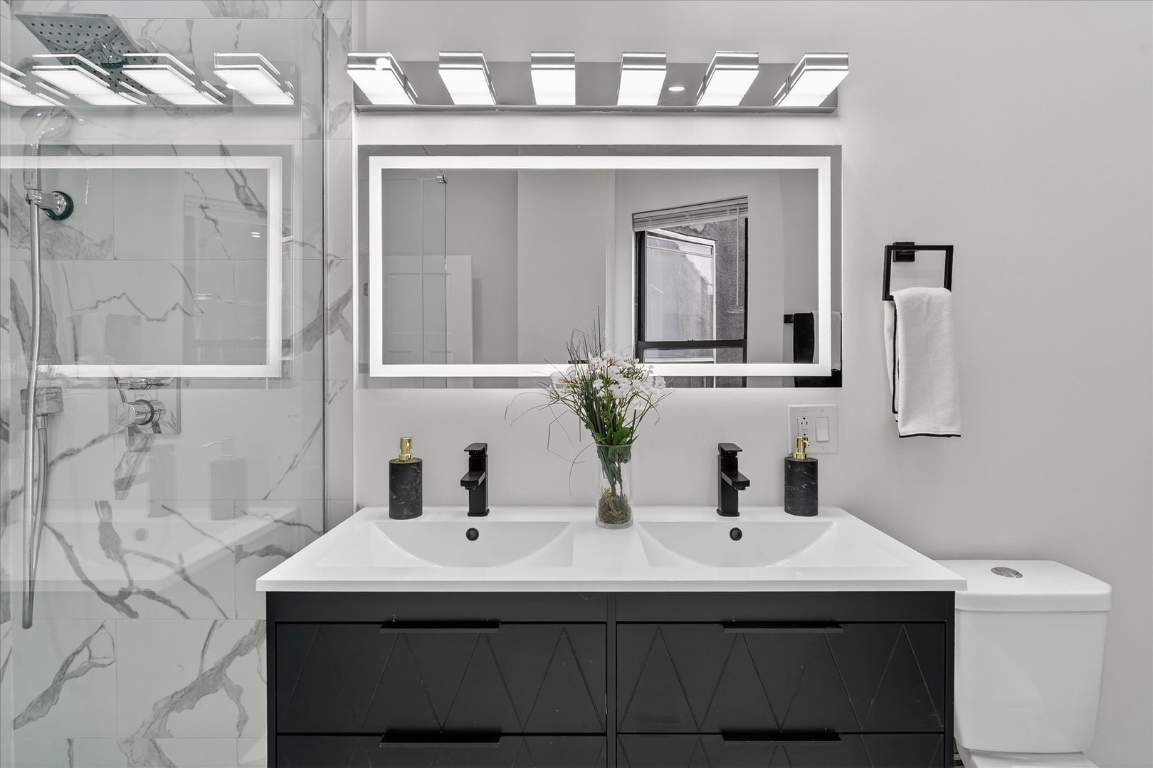 6150 S Ingleside Avenue, Chicago, IL 60637