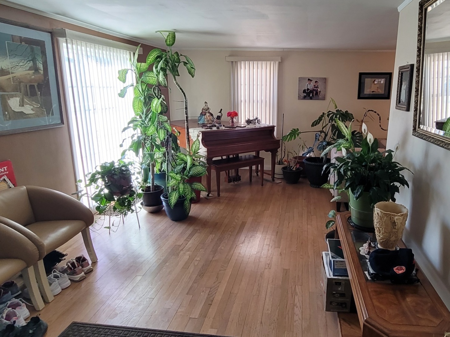 7432 W Gregory Street, Chicago, IL 60656