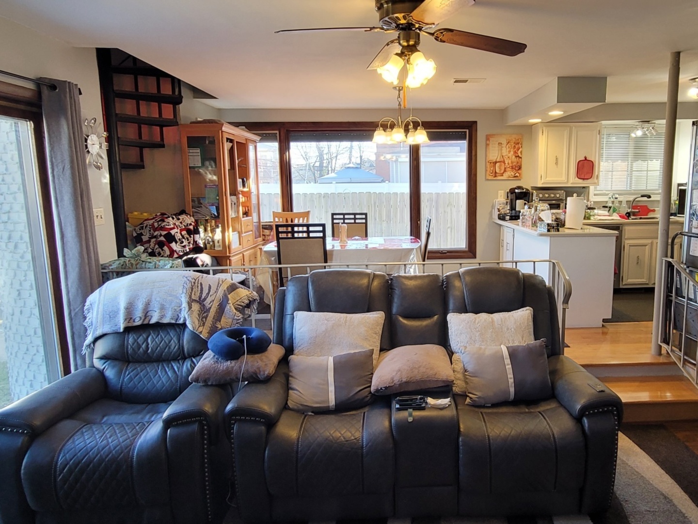 7432 W Gregory Street, Chicago, IL 60656