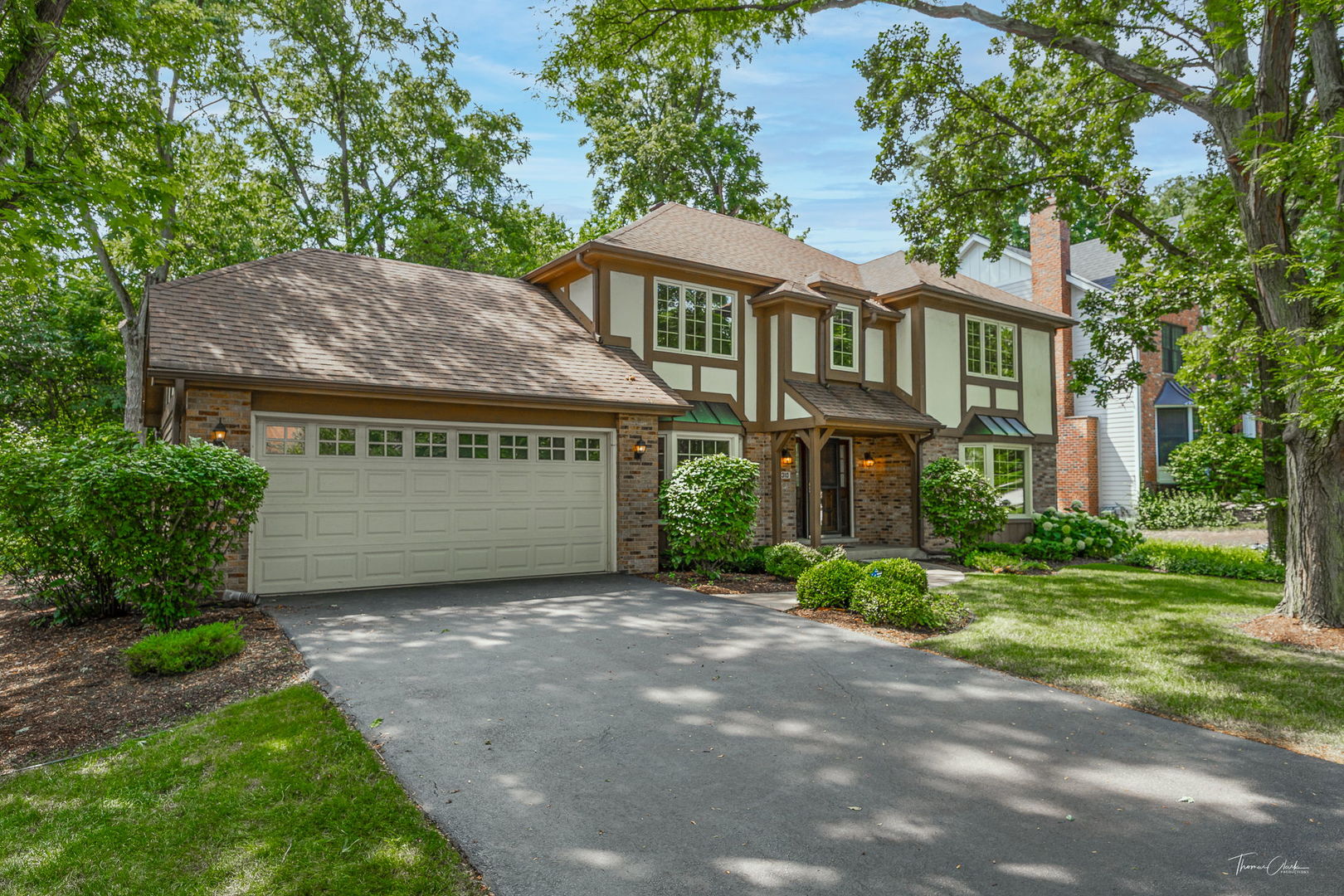 1310 Champion Forest Court, Wheaton, IL 60187