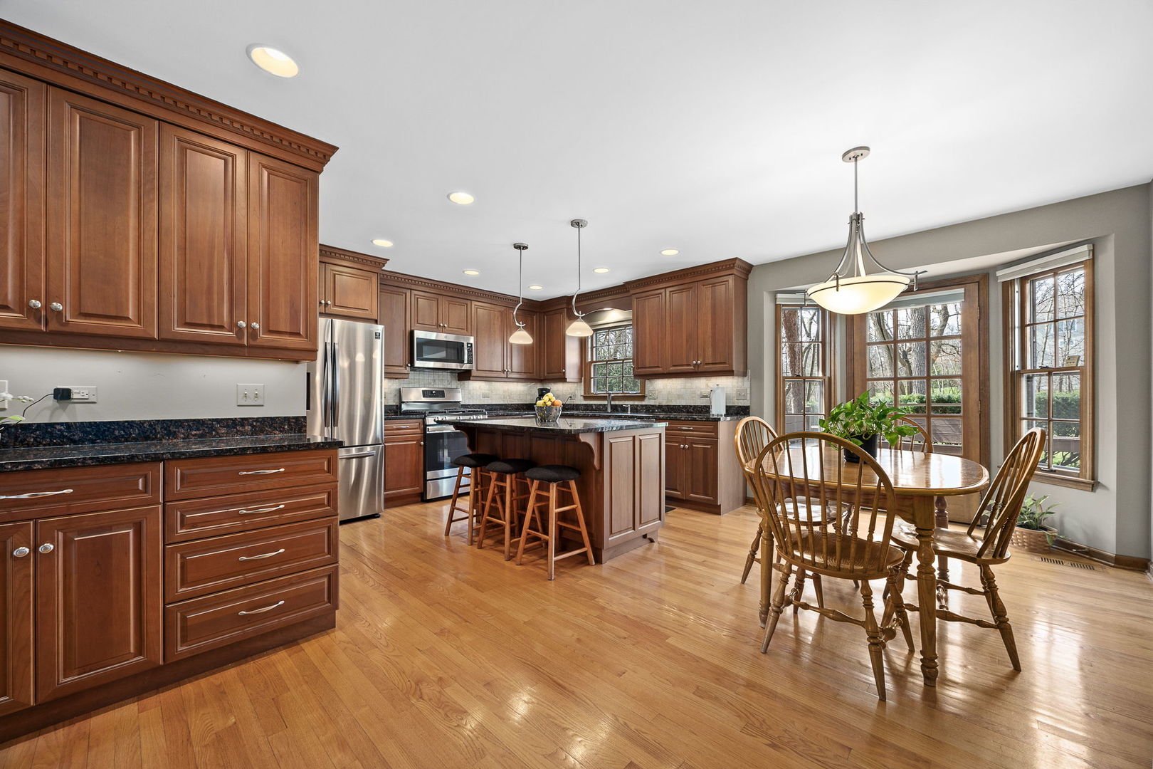 1310 Champion Forest Court, Wheaton, IL 60187