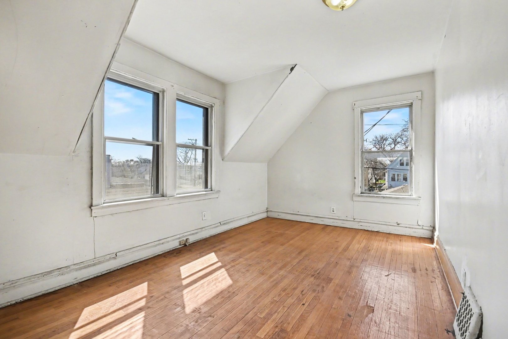 4638 N Hamlin Avenue, Chicago, IL 60625