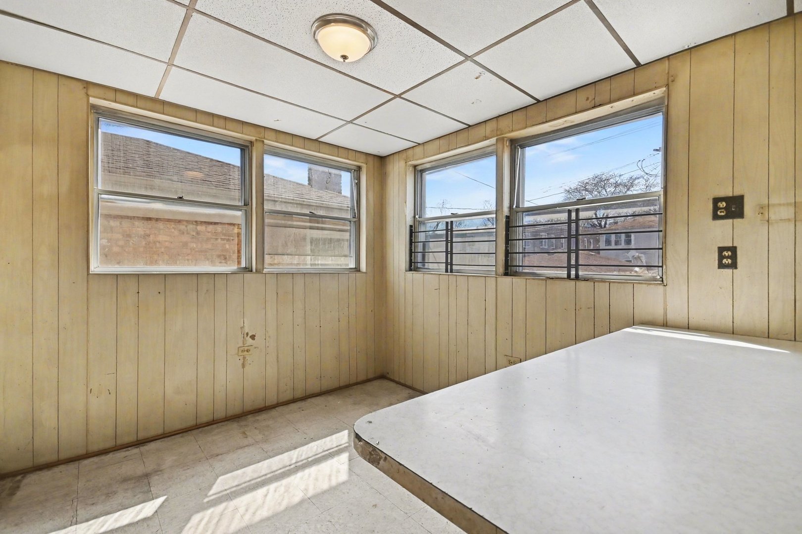 4638 N Hamlin Avenue, Chicago, IL 60625