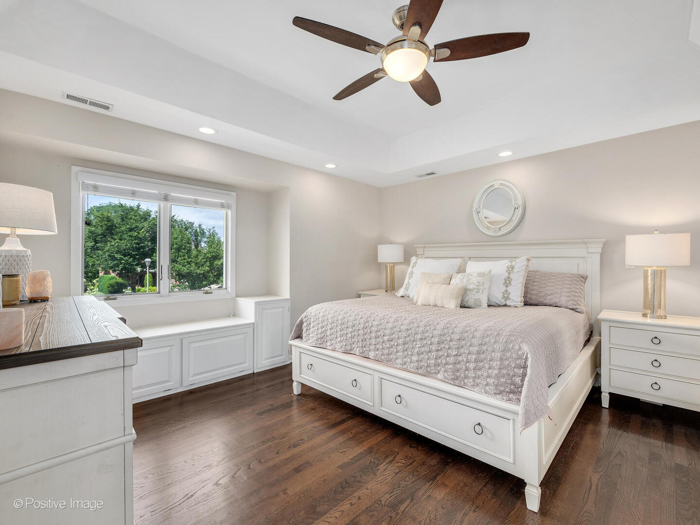 871 S Chatham Avenue, Elmhurst, IL 60126