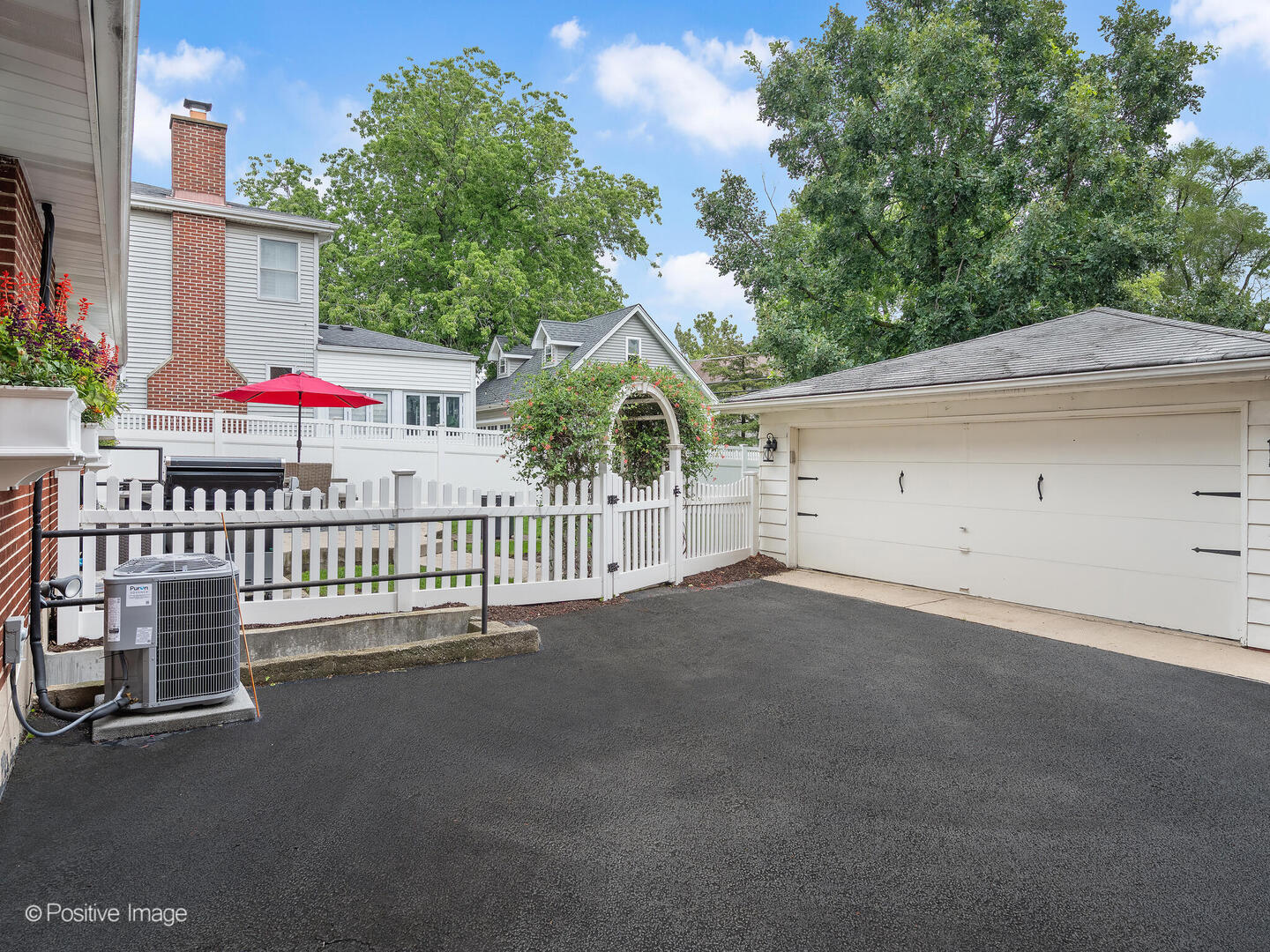 871 S Chatham Avenue, Elmhurst, IL 60126