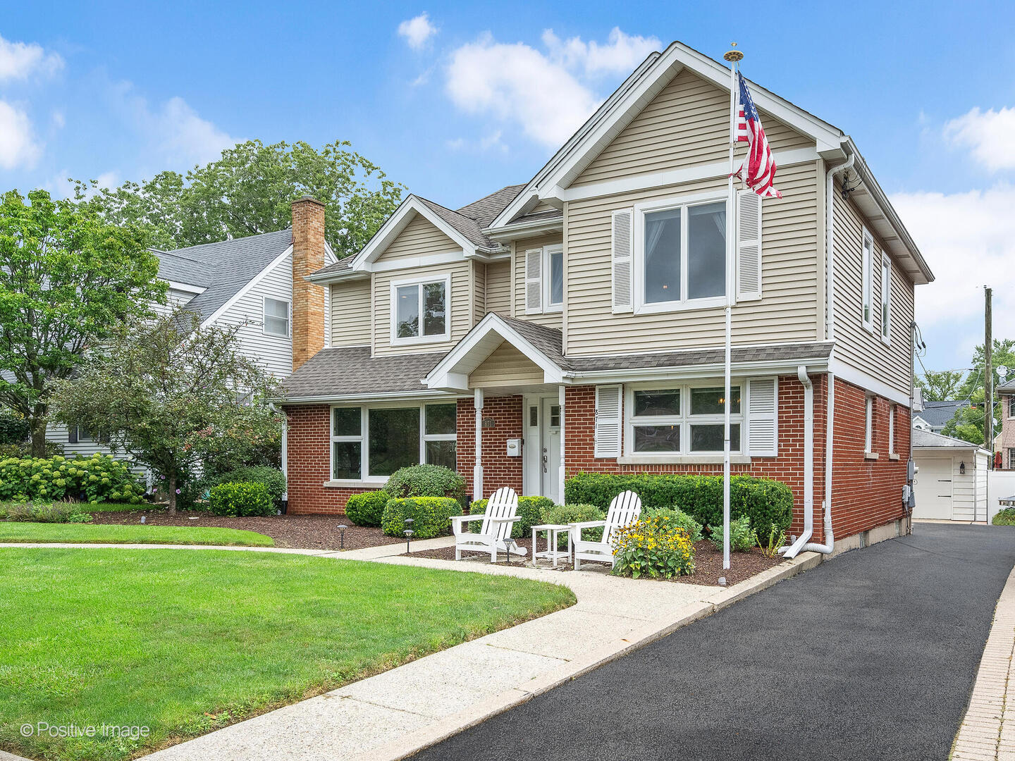 871 S Chatham Avenue, Elmhurst, IL 60126