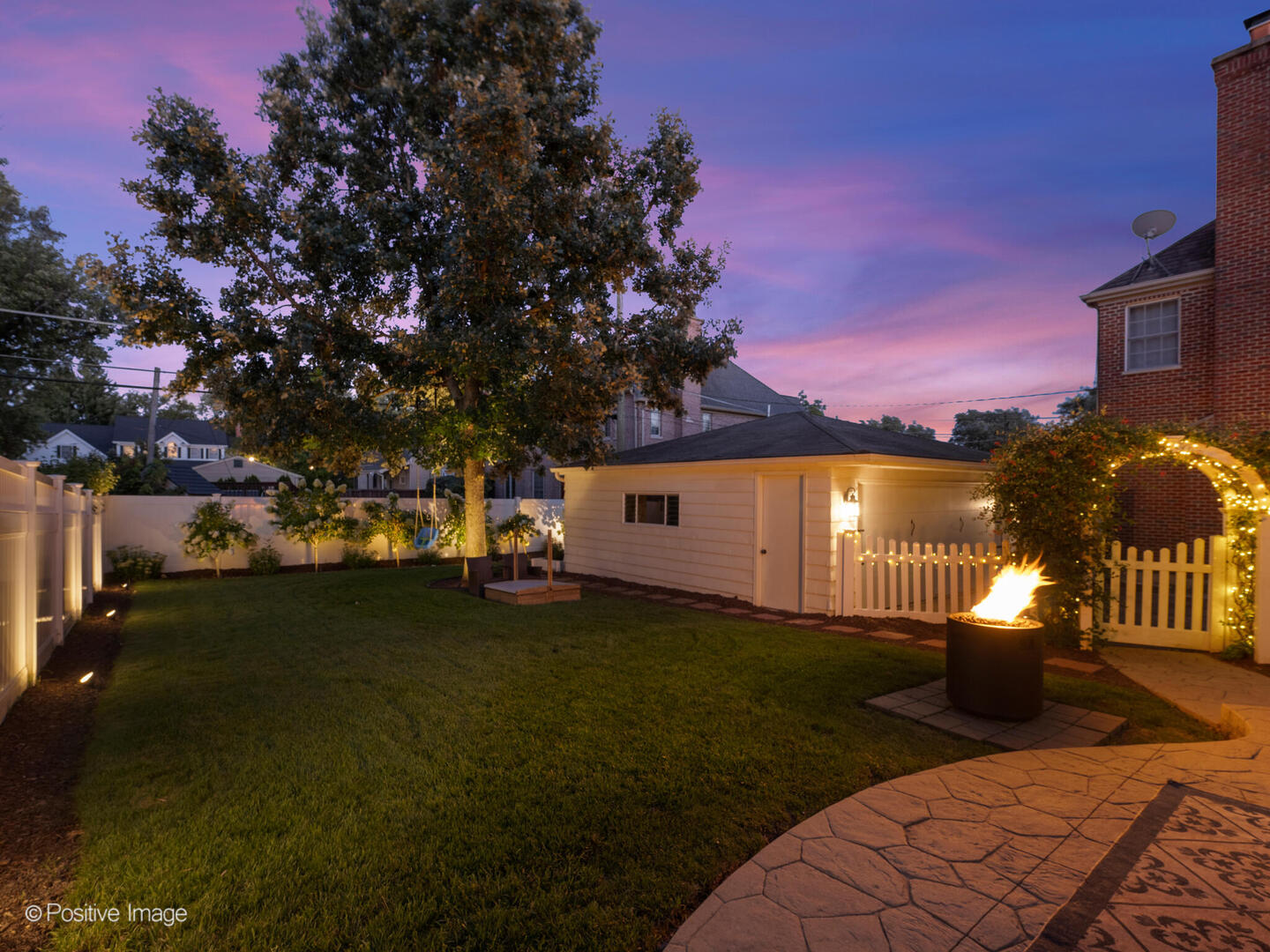 871 S Chatham Avenue, Elmhurst, IL 60126