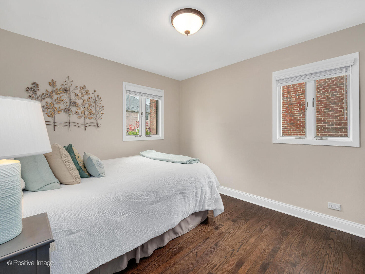 871 S Chatham Avenue, Elmhurst, IL 60126