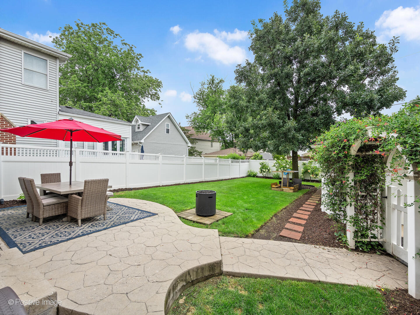 871 S Chatham Avenue, Elmhurst, IL 60126