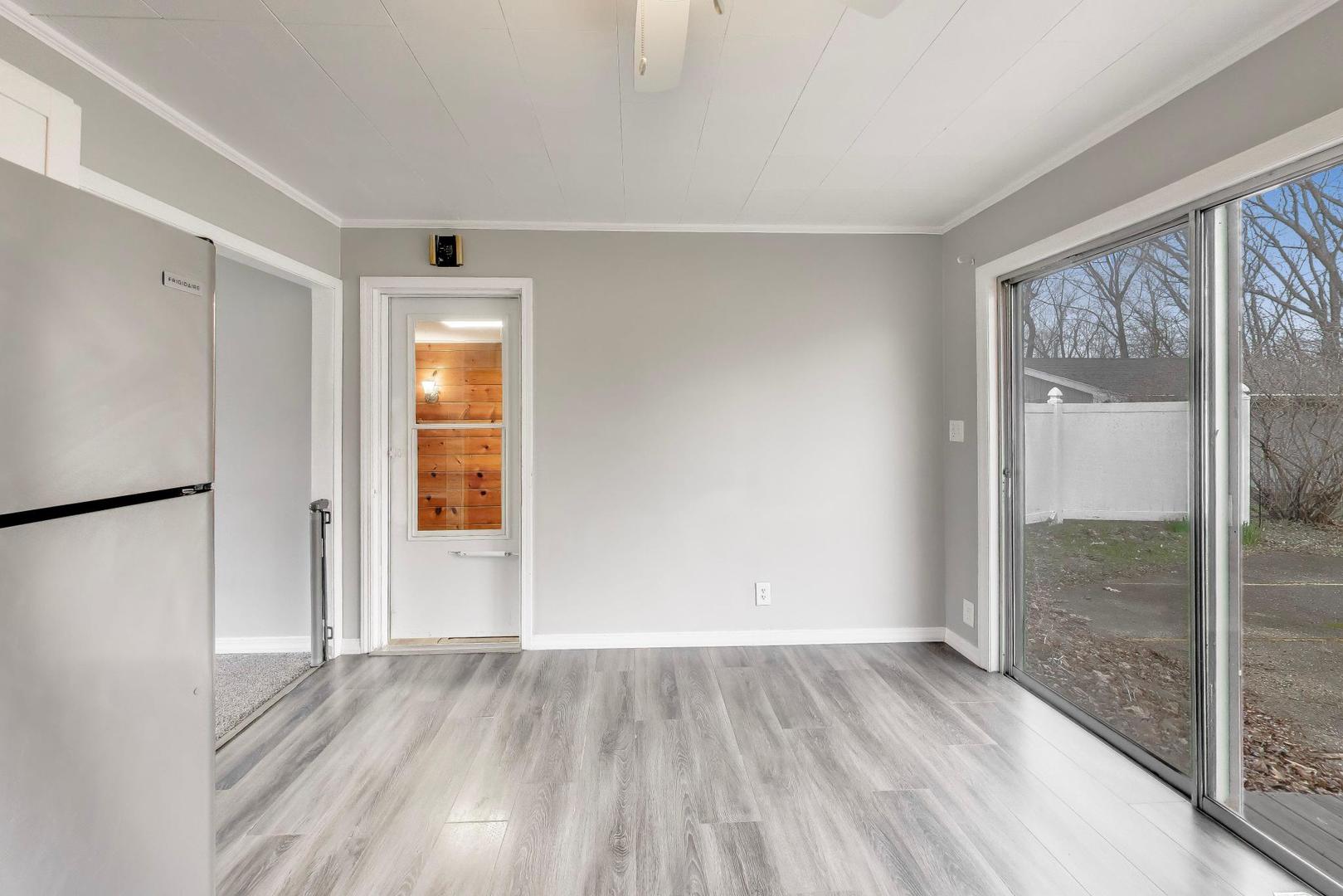 239 Maplewood Drive, Antioch, IL 60002