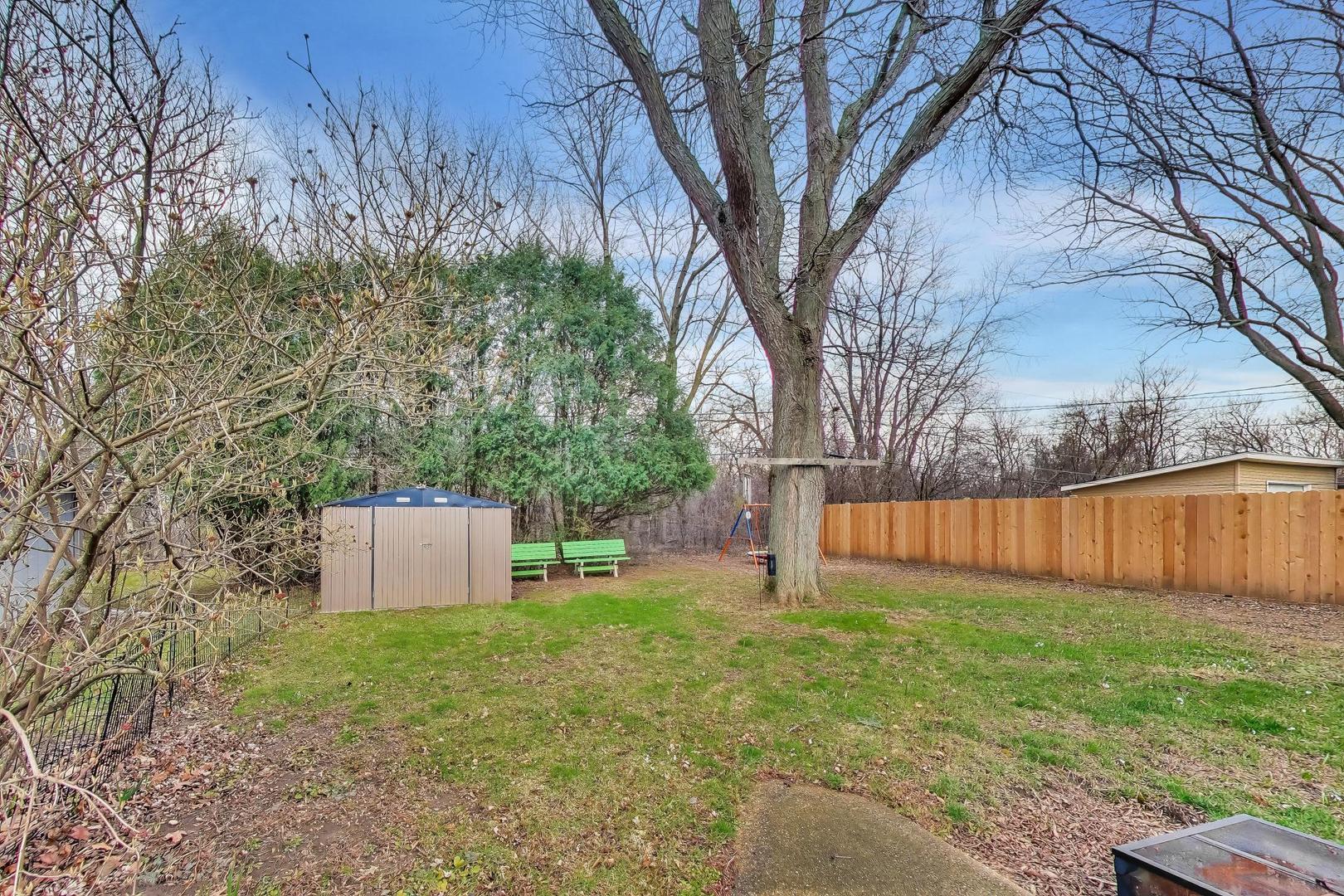 239 Maplewood Drive, Antioch, IL 60002