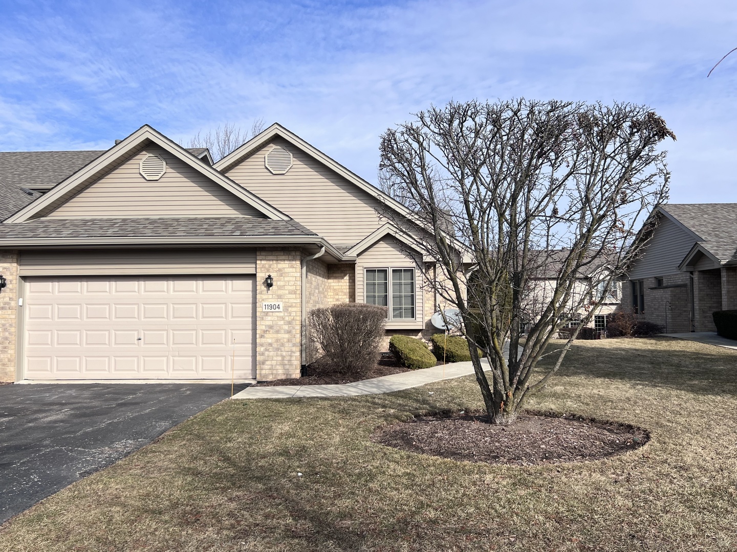 11904 Somerset Road, Orland Park, IL 60467
