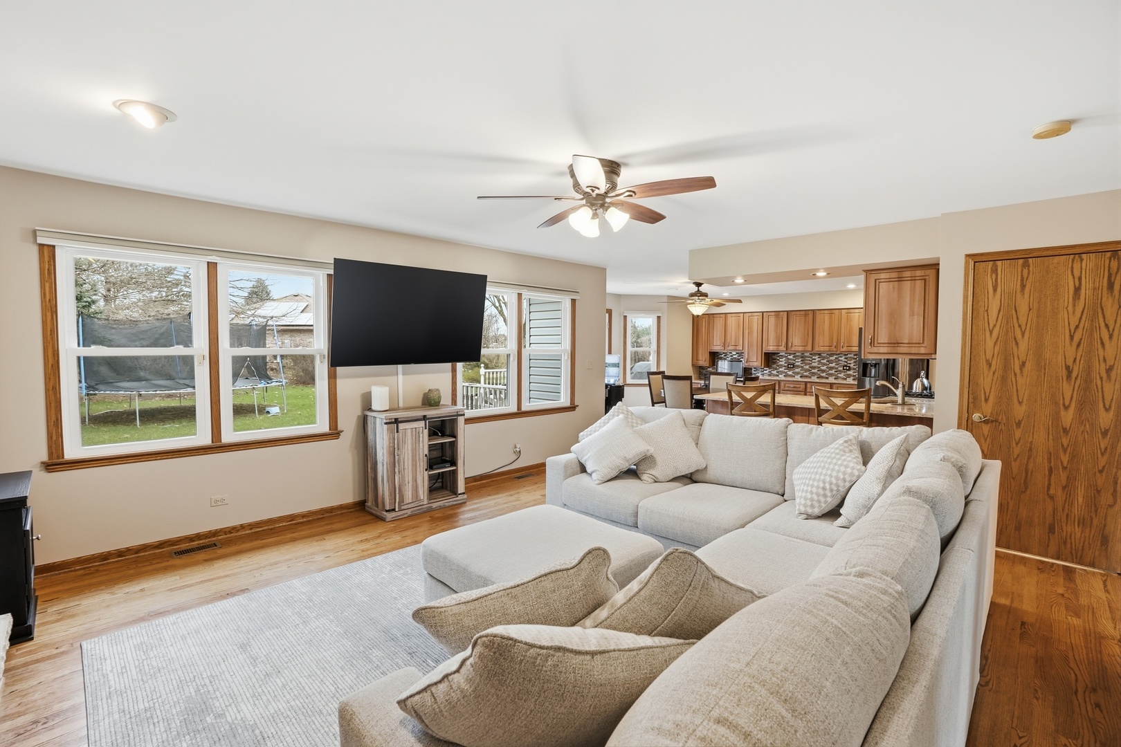 1122 Douglas Lane, Crete, IL 60417