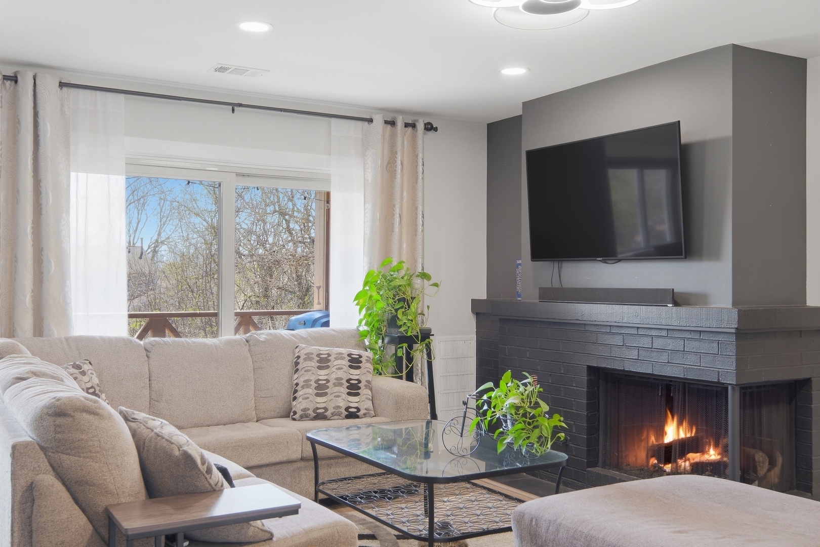825 Thornton Court #2A, Schaumburg, IL 60193