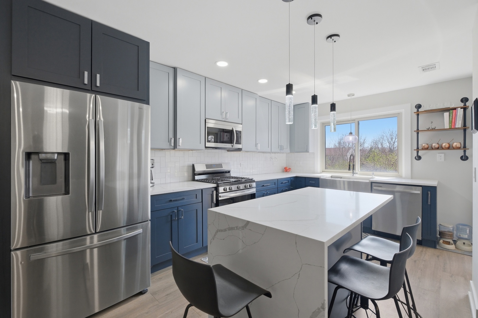 825 Thornton Court #2A, Schaumburg, IL 60193