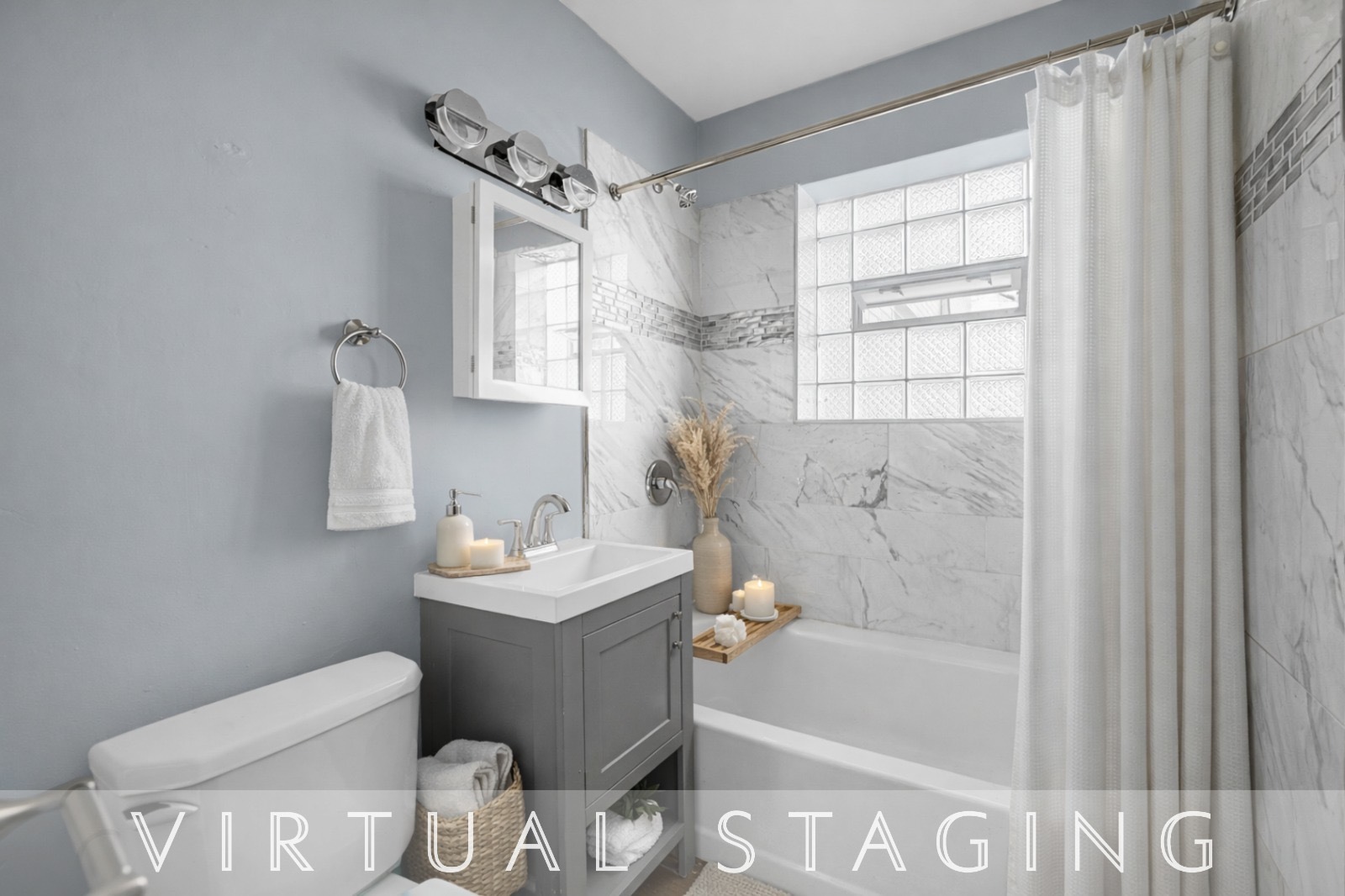 2046 E 72nd Place #2w, Chicago, IL 60649