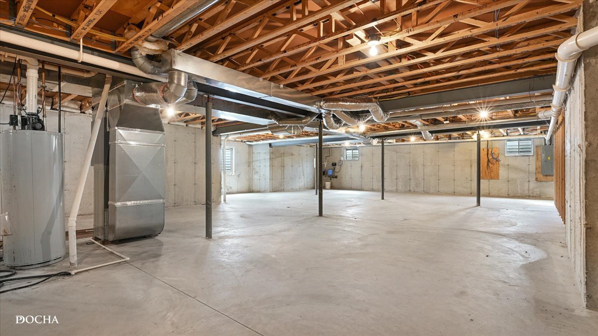 2136 N 34th Road, Ottawa, IL 61350