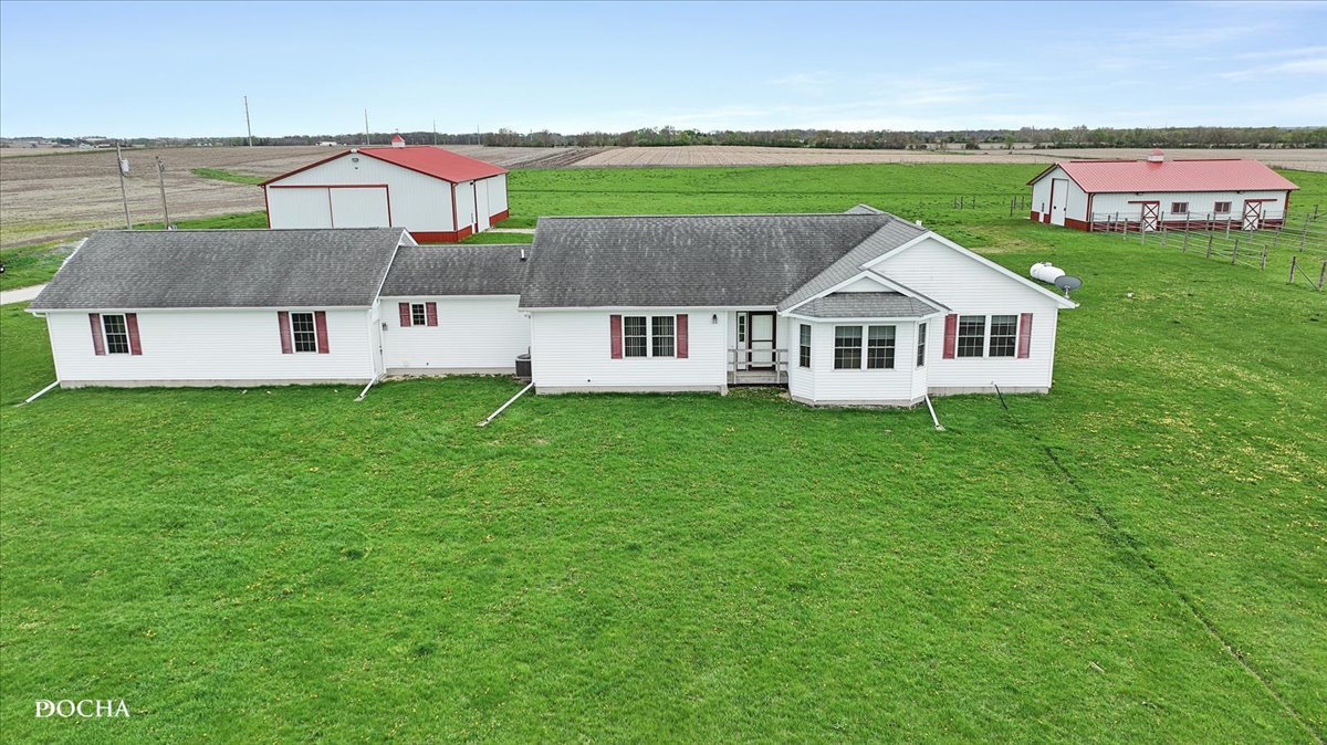 2136 N 34th Road, Ottawa, IL 61350