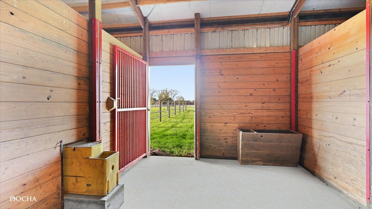 2136 N 34th Road, Ottawa, IL 61350