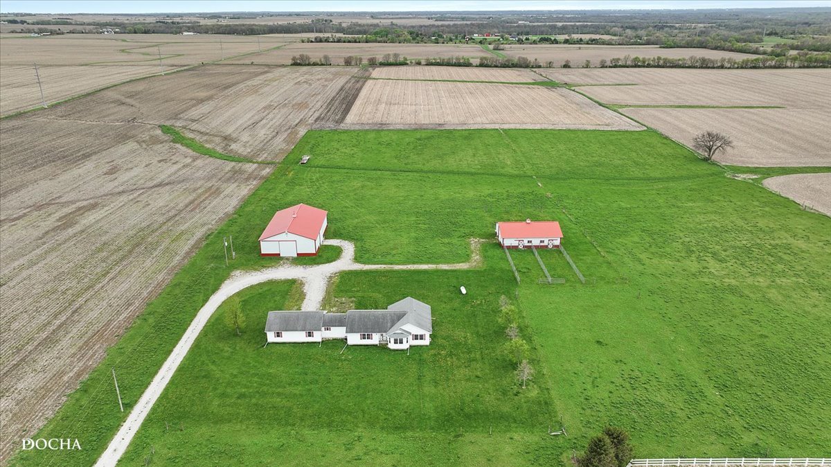 2136 N 34th Road, Ottawa, IL 61350