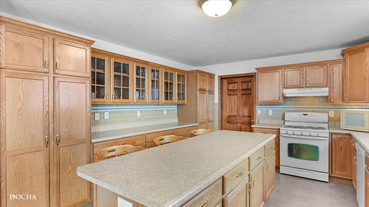 2136 N 34th Road, Ottawa, IL 61350