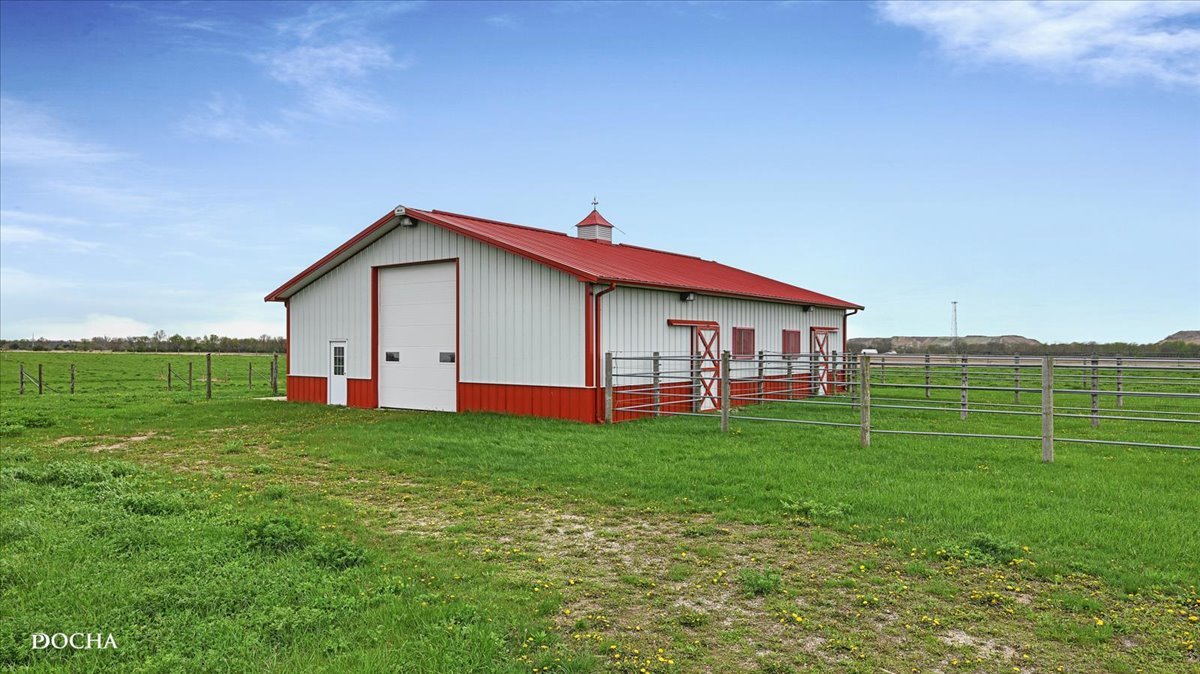 2136 N 34th Road, Ottawa, IL 61350