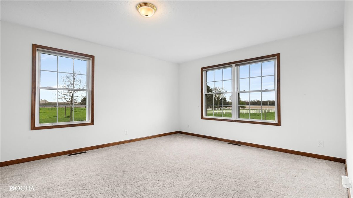 2136 N 34th Road, Ottawa, IL 61350