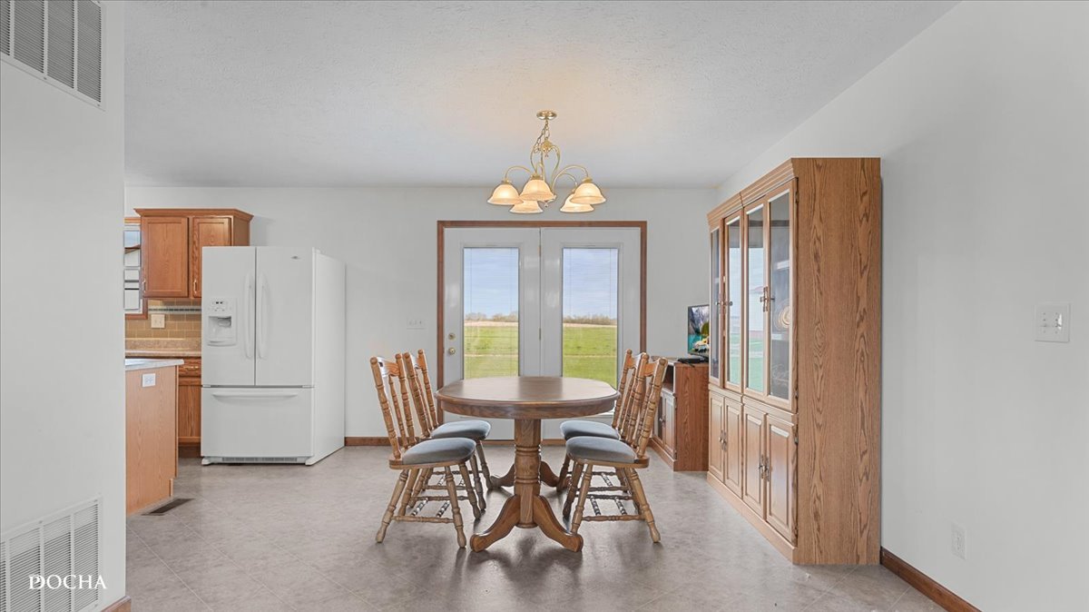 2136 N 34th Road, Ottawa, IL 61350